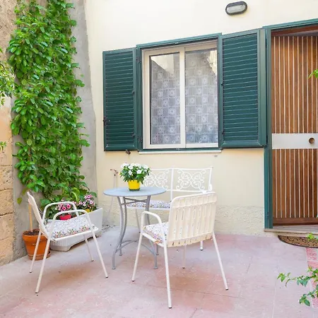 A Vanedda Holiday home *
